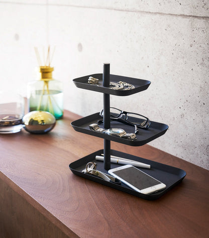 Vivolux | Dreistufiges Accessoire-Tablett - Stahl