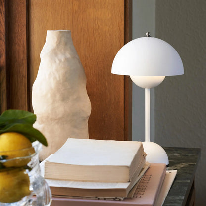 Vivolux | LunarGlow - LED-Tischleuchte für ein stimmungsvolles Interieur