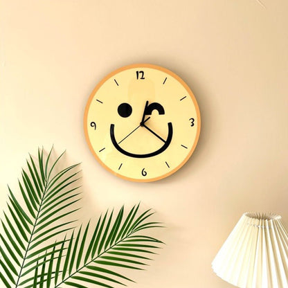 Vivolux | Wanduhr mit gelbem Smiley-Cartoon