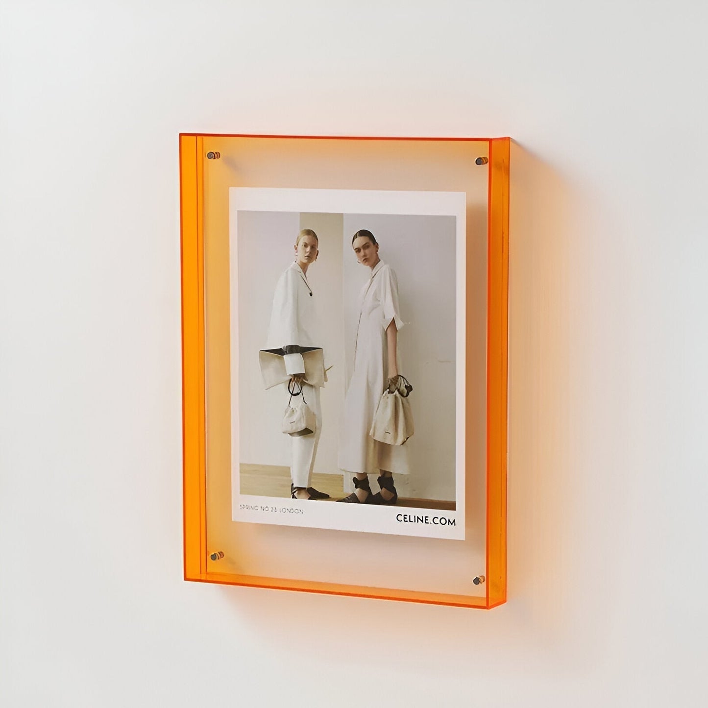 Vivolux | Farbiger transparenter Acrylrahmen für moderne Displays