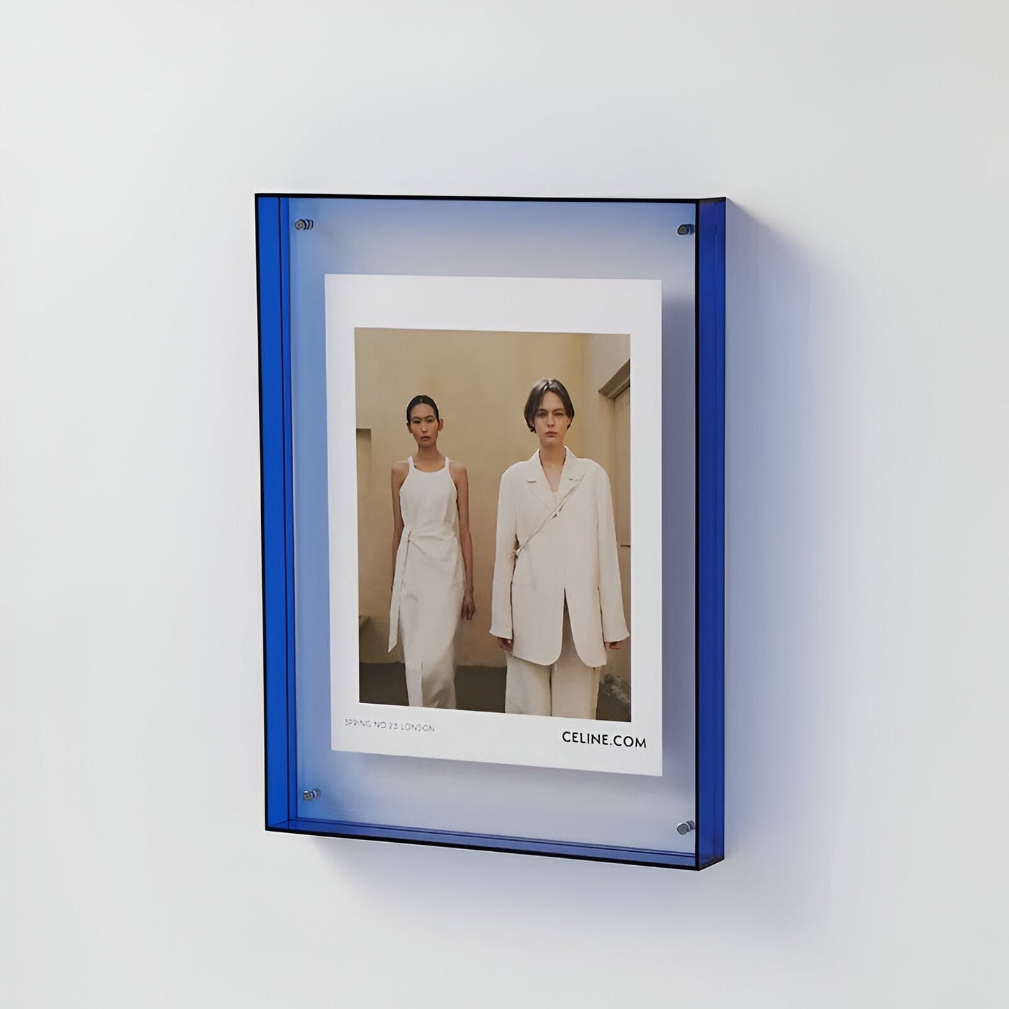 Vivolux | Farbiger transparenter Acrylrahmen für moderne Displays