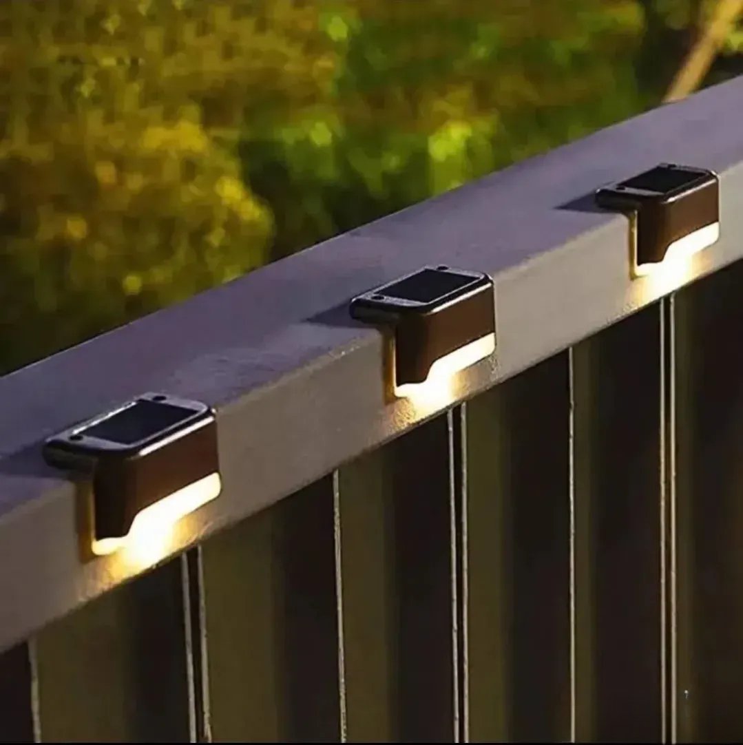 LED Solar Außenlampe mit Bewegungsmelder – Wetterbeständige Solar-Wandleuchte für Garten und Weg