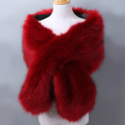 Großer Schal aus Kunstpelz