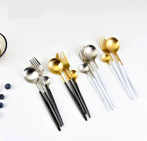 LUXURIÖSES EDELSTAHL-24-TEILIGES GOLD-SILBER-BESTECK-SET