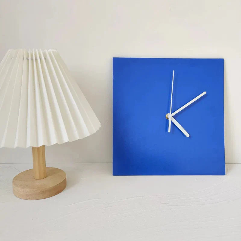 Vivolux | Klein Blaue Geometrische Wanduhr