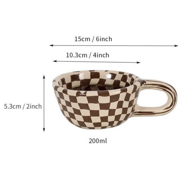 Vivolux | Keramiktasse mit unregelmäßigem Schachbrettmuster