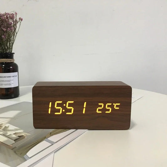 Vivolux | Minimalistische LED-Uhr | Holz
