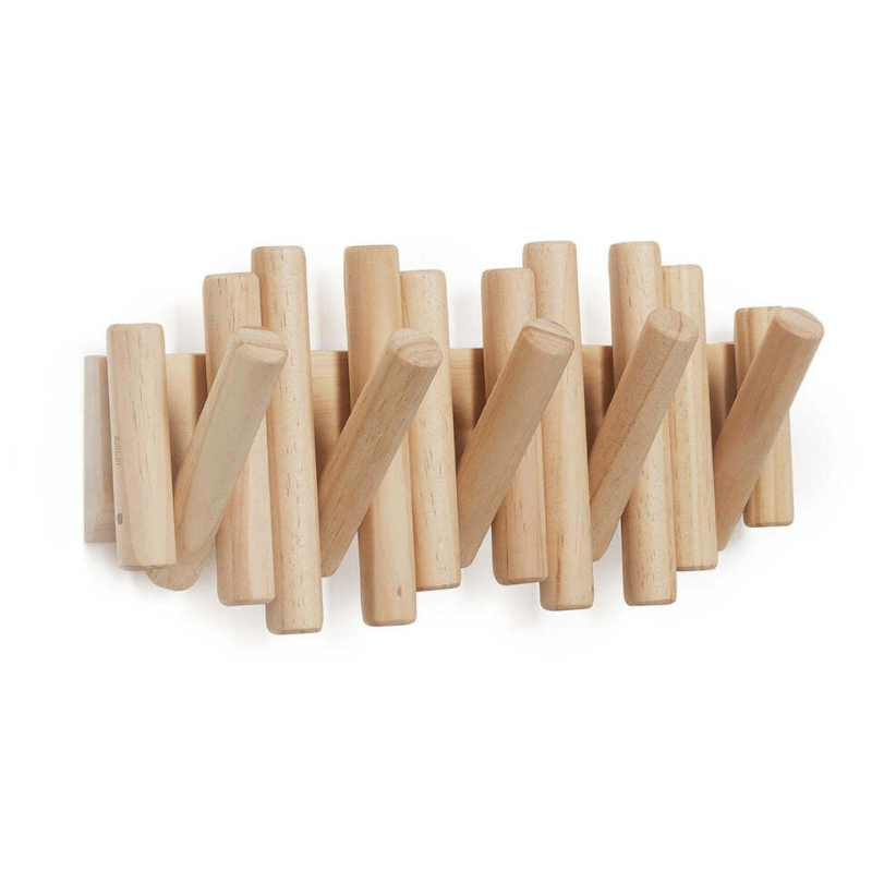 Nordischer handgefertigter Holzkleiderständer