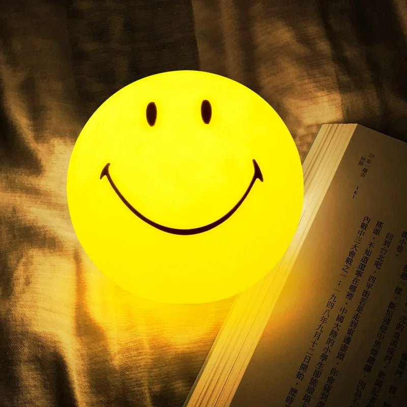 Vivolux | Smiley-Nachtlicht mit wiederaufladbarer LED und Touch-Schalter