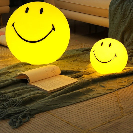 Vivolux | Smiley-Nachtlicht mit wiederaufladbarer LED und Touch-Schalter